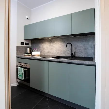 225 - La Corte Luxury Apartment, Centro Citta Con Vista Panoramica E Parcheggio Privato Gratuito Incluso *