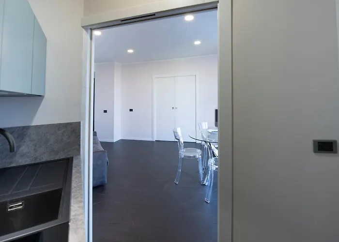 아파트 225 - La Corte Luxury Apartment, Centro Citta Con Vista Panoramica E Parcheggio Privato Gratuito Incluso