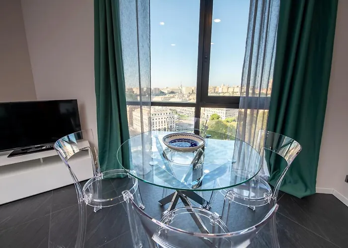 225 - La Corte Luxury Apartment, Centro Citta Con Vista Panoramica E Parcheggio Privato Gratuito Incluso *