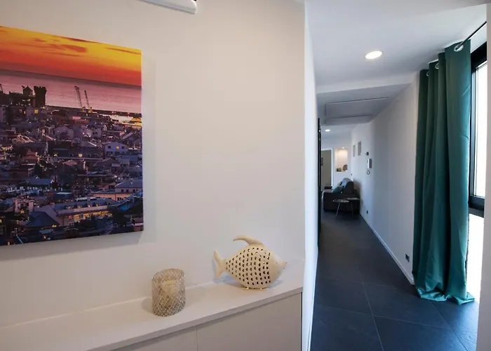 225 - La Corte Luxury Apartment, Centro Citta Con Vista Panoramica E Parcheggio Privato Gratuito Incluso 아파트 제노바