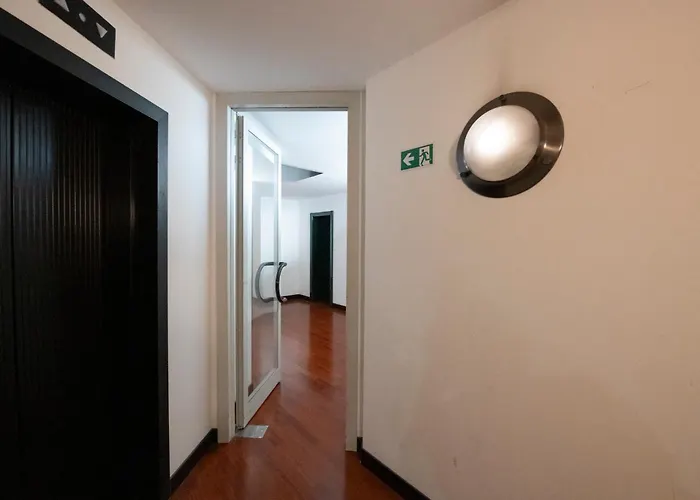 225 - La Corte Luxury Apartment, Centro Citta Con Vista Panoramica E Parcheggio Privato Gratuito Incluso *