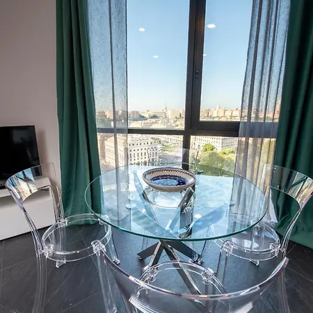 225 - La Corte Luxury Apartment, Centro Citta Con Vista Panoramica E Parcheggio Privato Gratuito Incluso *