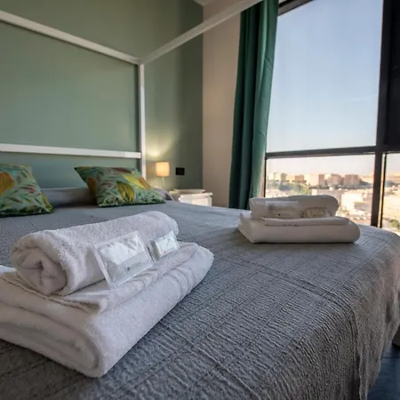 225 - La Corte Luxury Apartment, Centro Citta Con Vista Panoramica E Parcheggio Privato Gratuito Incluso Apartamento *