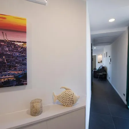 225 - La Corte Luxury Apartment, Centro Citta Con Vista Panoramica E Parcheggio Privato Gratuito Incluso Apartamento Génova